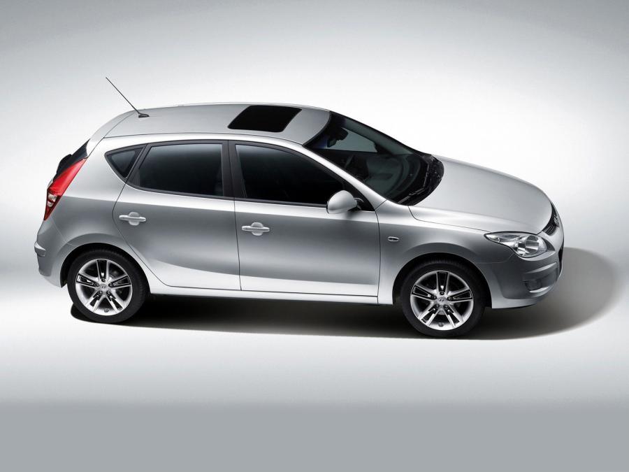  Hyundai i30 2007 года  (фото 19 из 33)